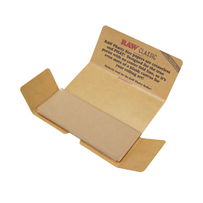 RAW Classic Phatty Papers (Extra Wide | 24-Pack)